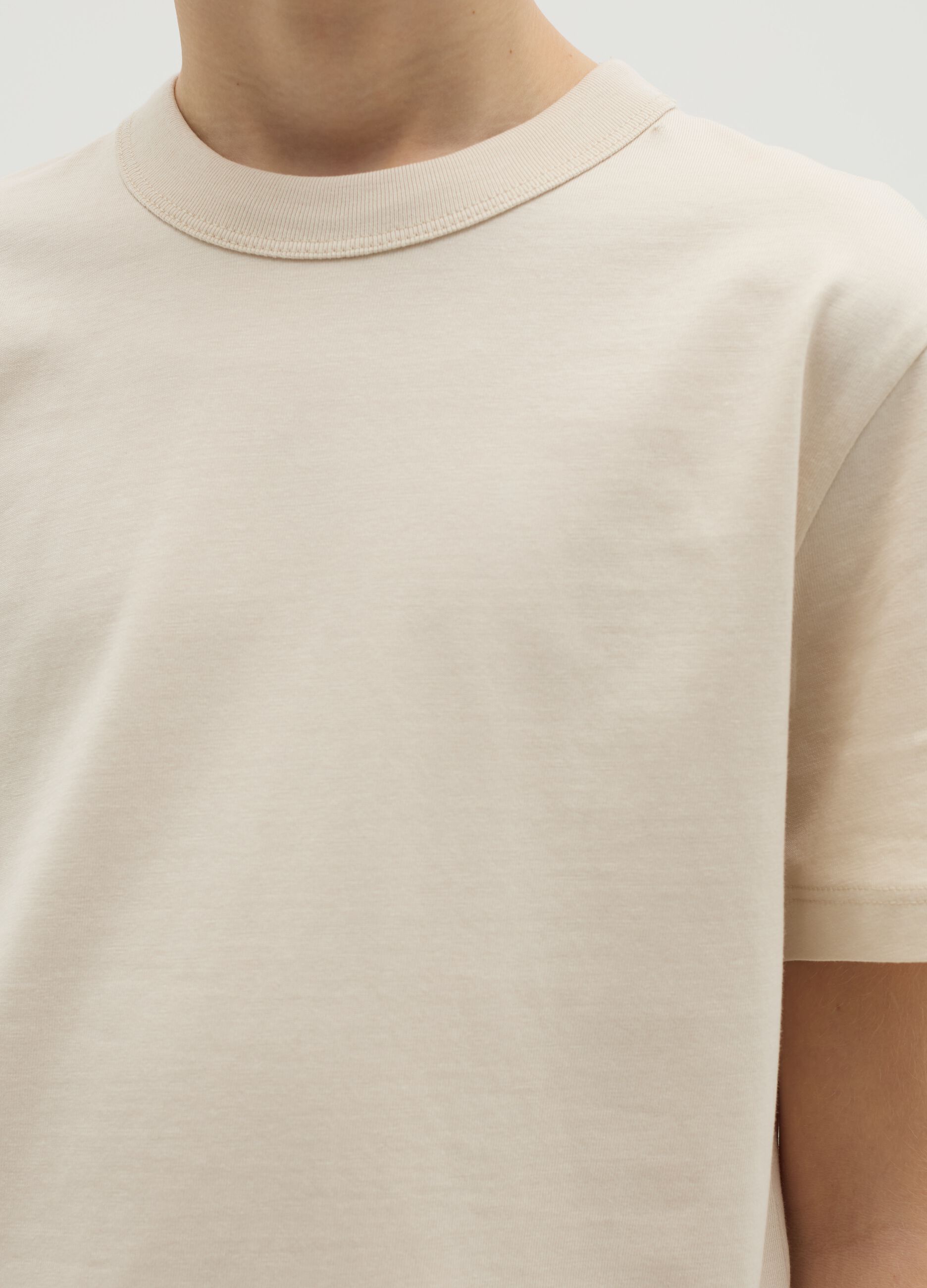 Essential T-shirt in organic cotton