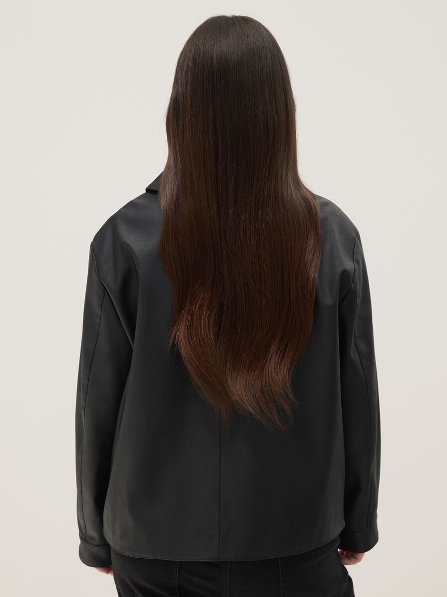 Black regular fit jacket with buttons and patch pockets_2