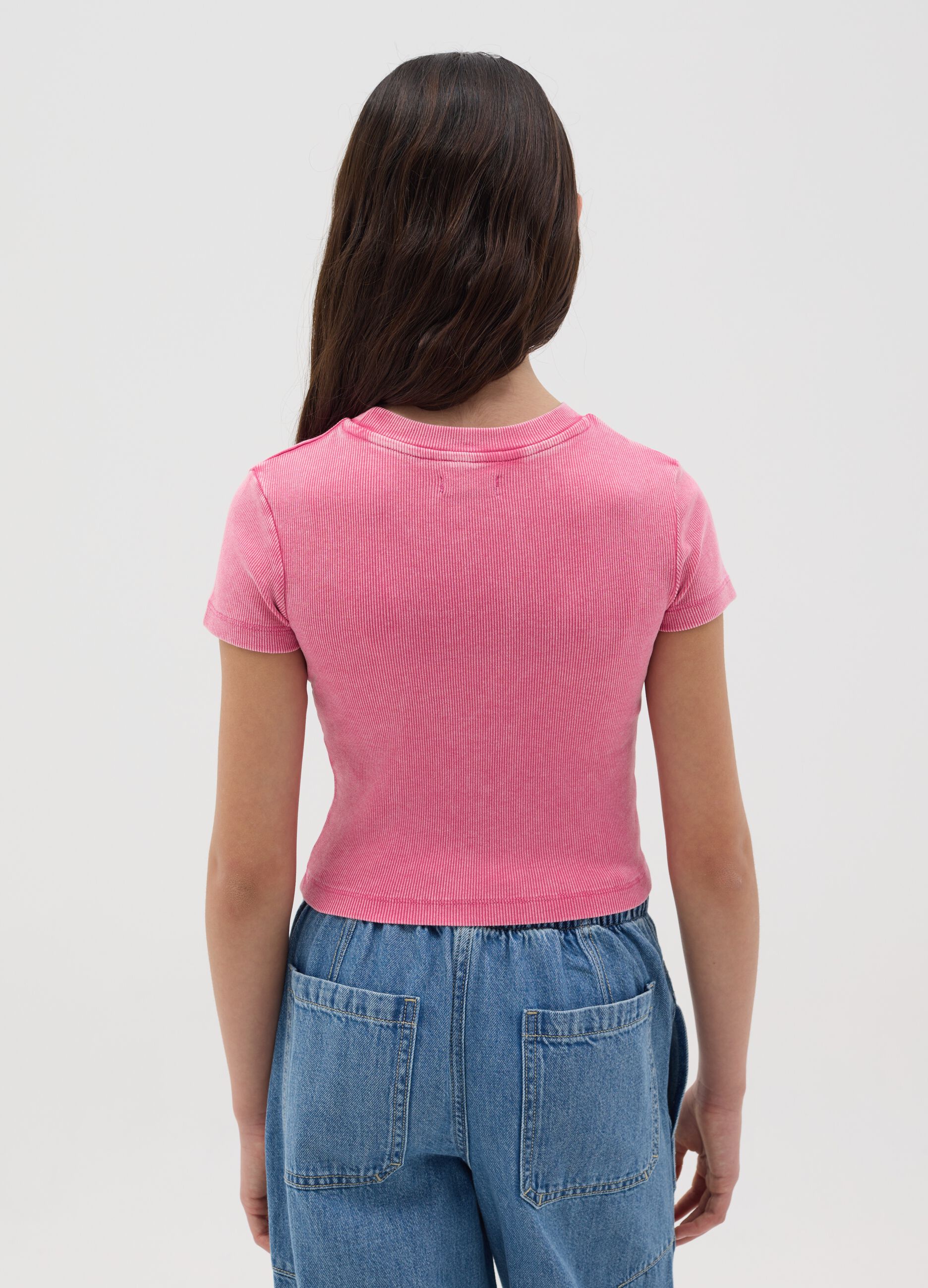 T-shirt a costine con scollo rotondo