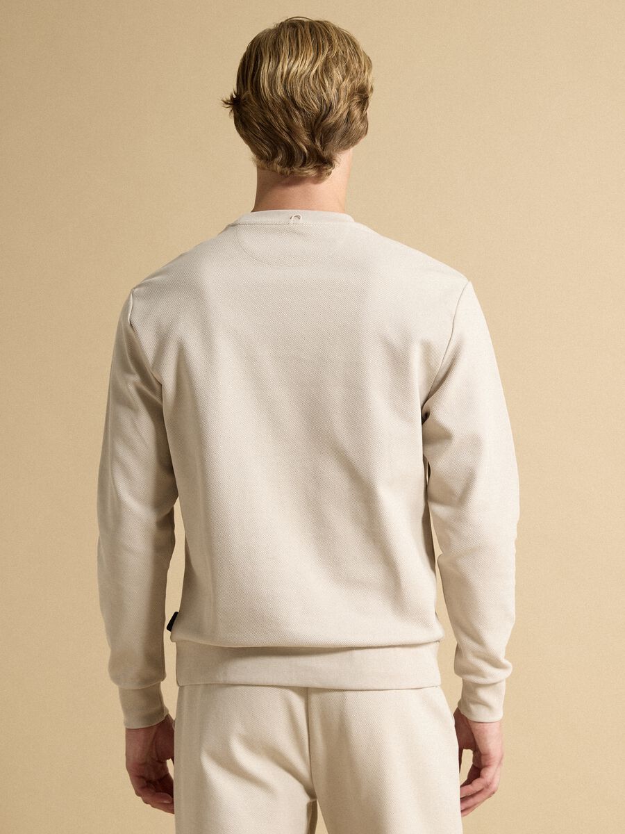 Felpa beige in cotone elasticizzato con girocollo relaxed fit_3