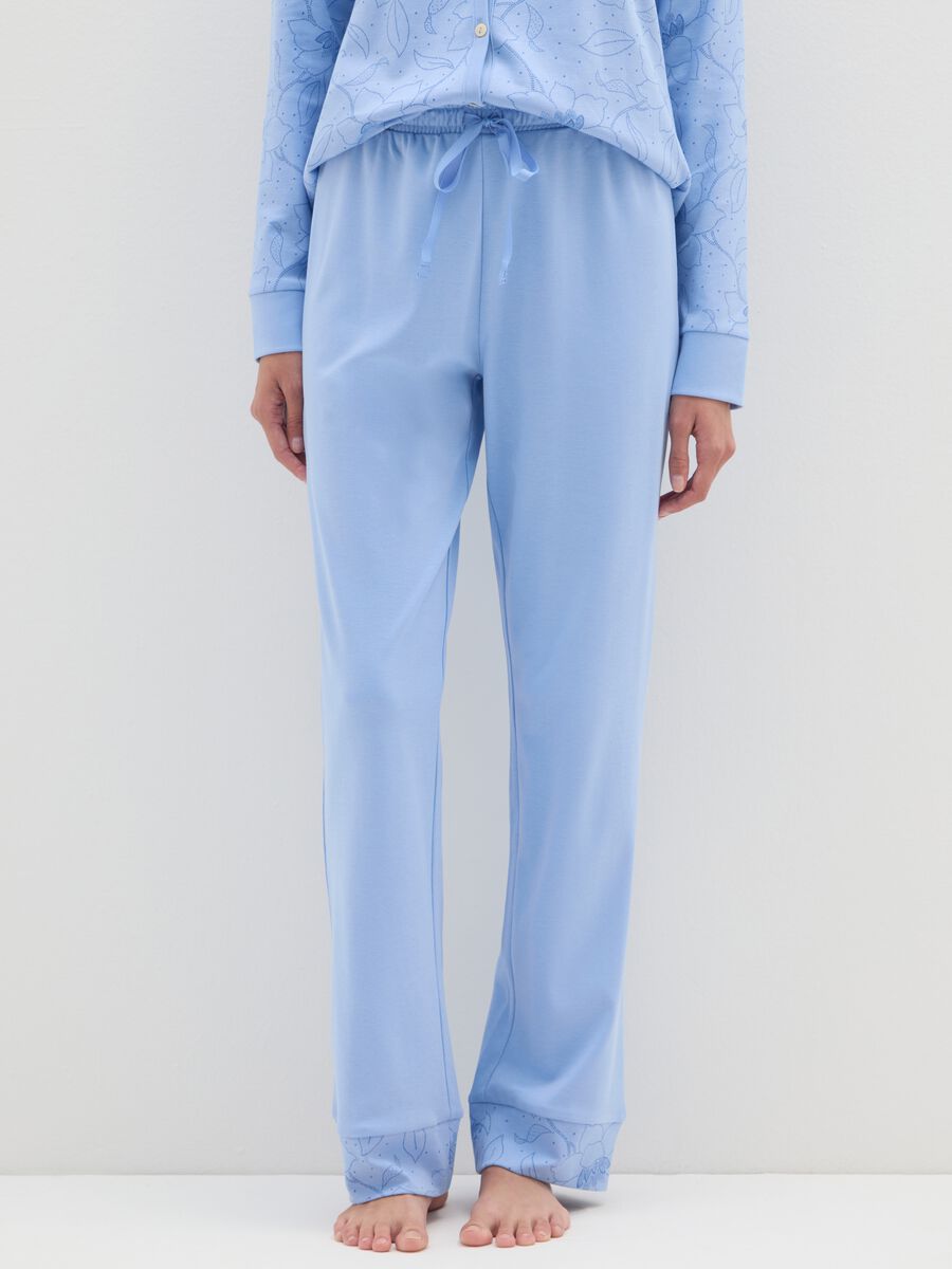 Blue cotton pyjamas with floral print_3
