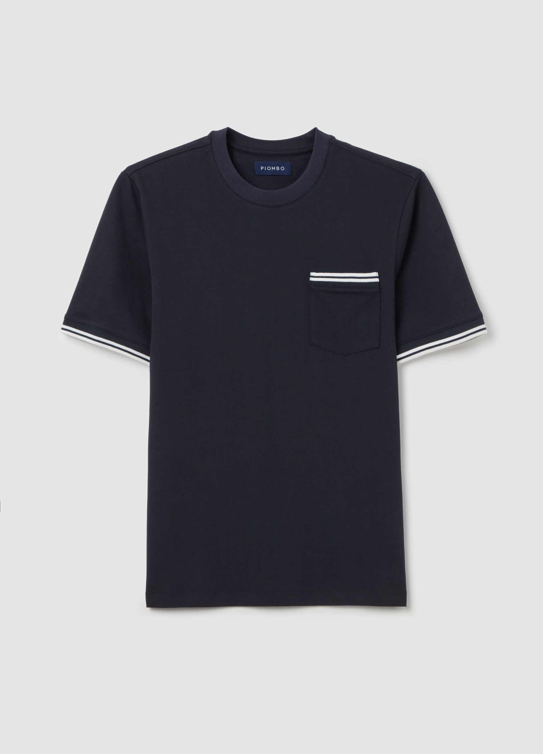 T-shirt con dettagli rigati e tasca