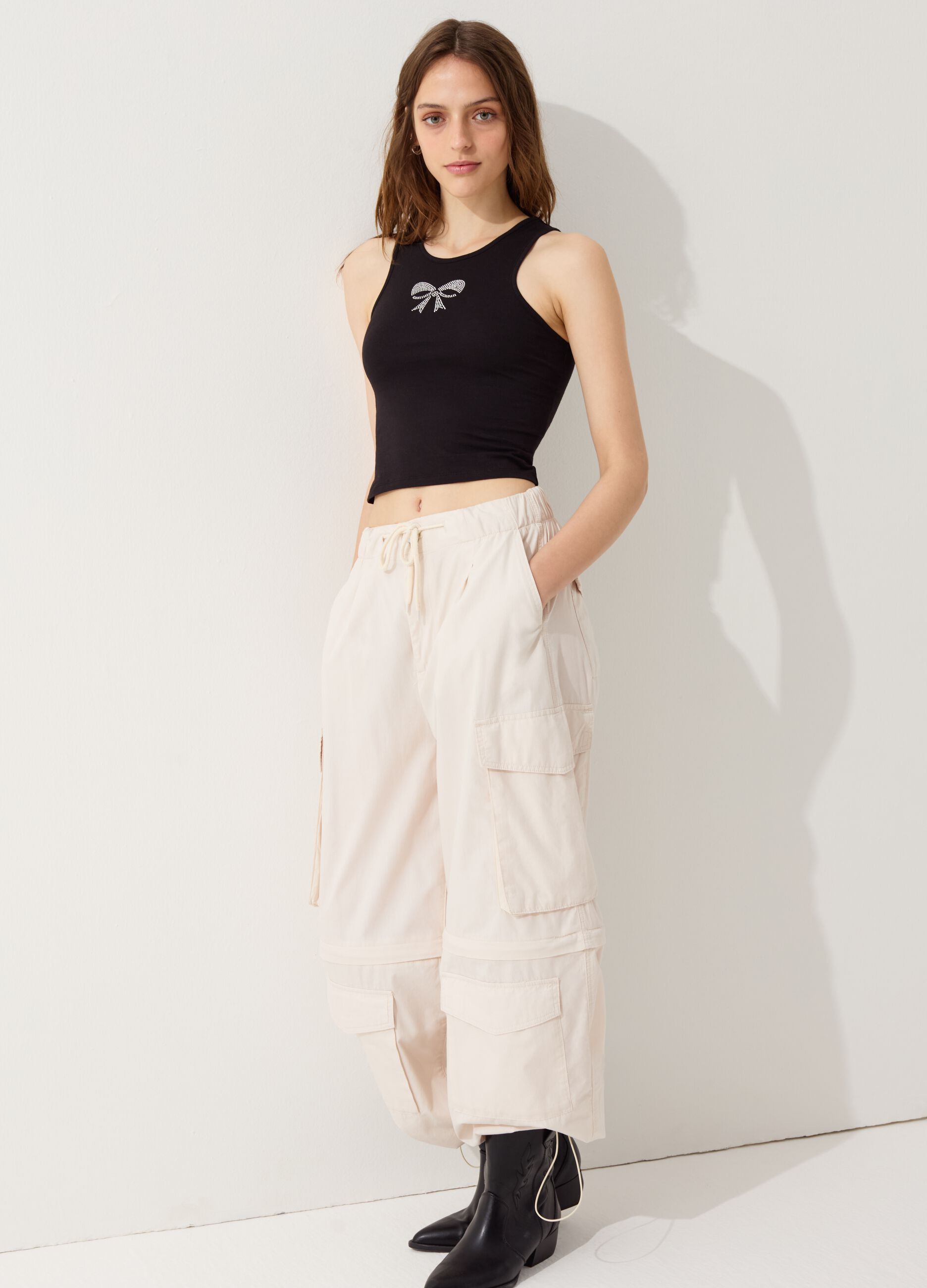 Crop tank top with diamanté bow