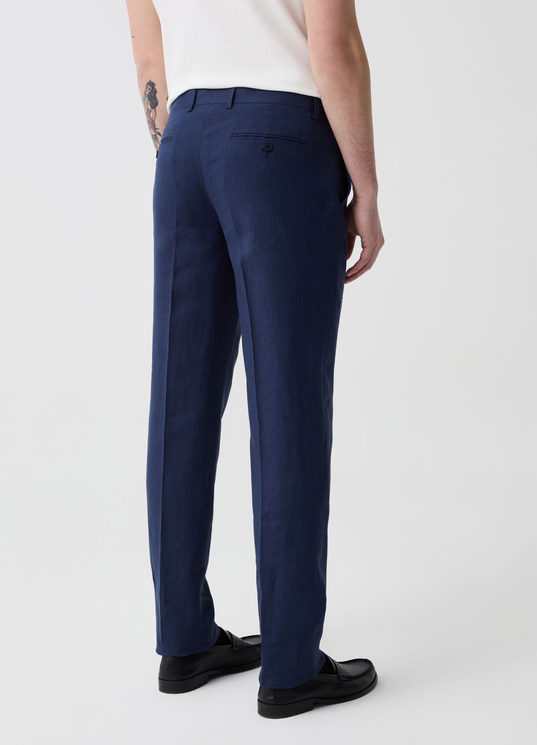 Slim-fit trousers in linen