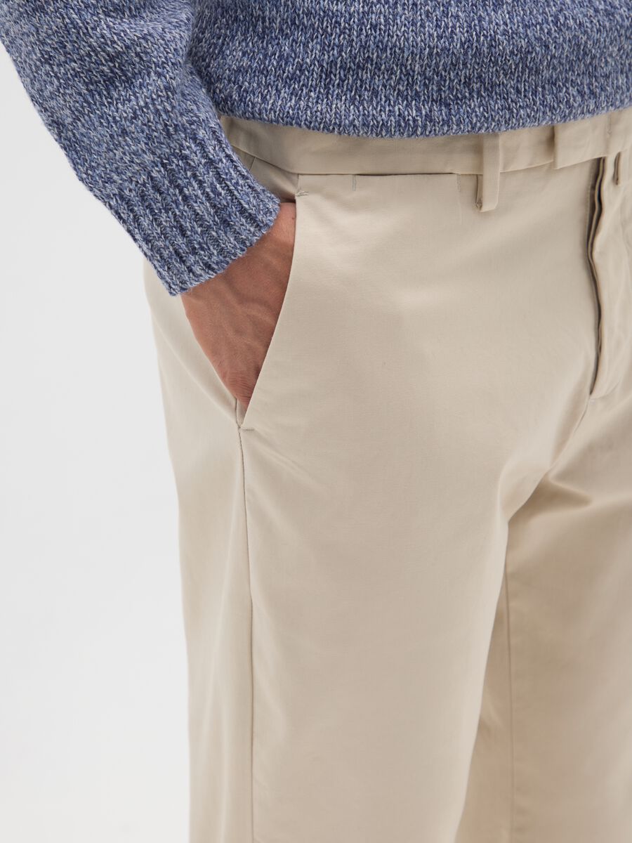 Pantaloni chino beige in misto cotone elasticizzato slim fit_3