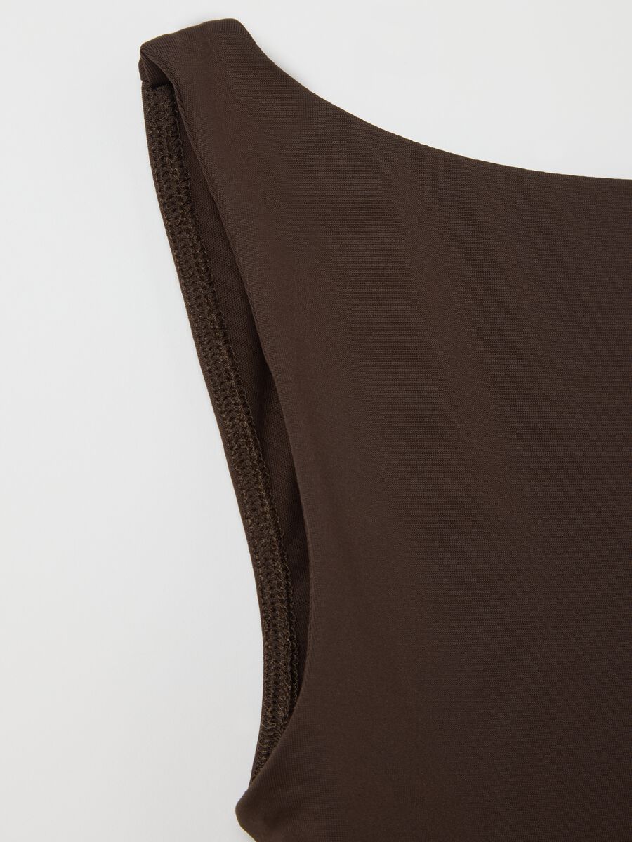 Brown stretch fabric crop tank_5