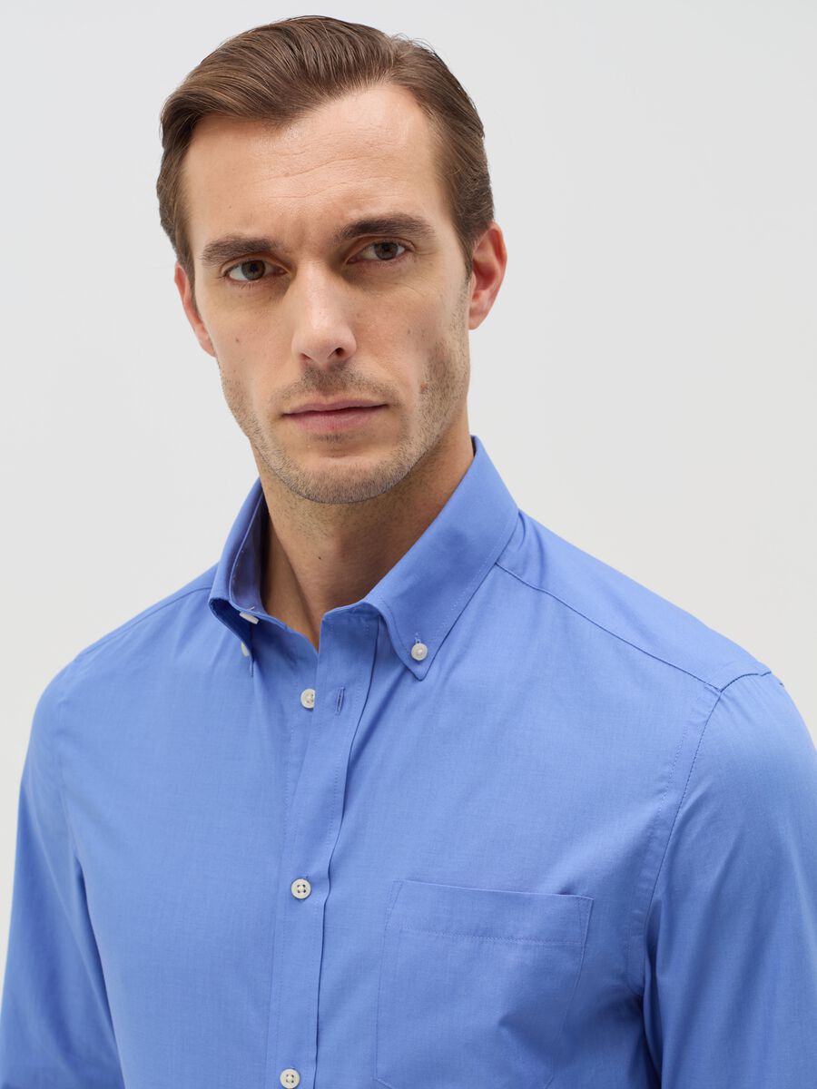 Regular-fit easy-iron shirt with button-down collar_1