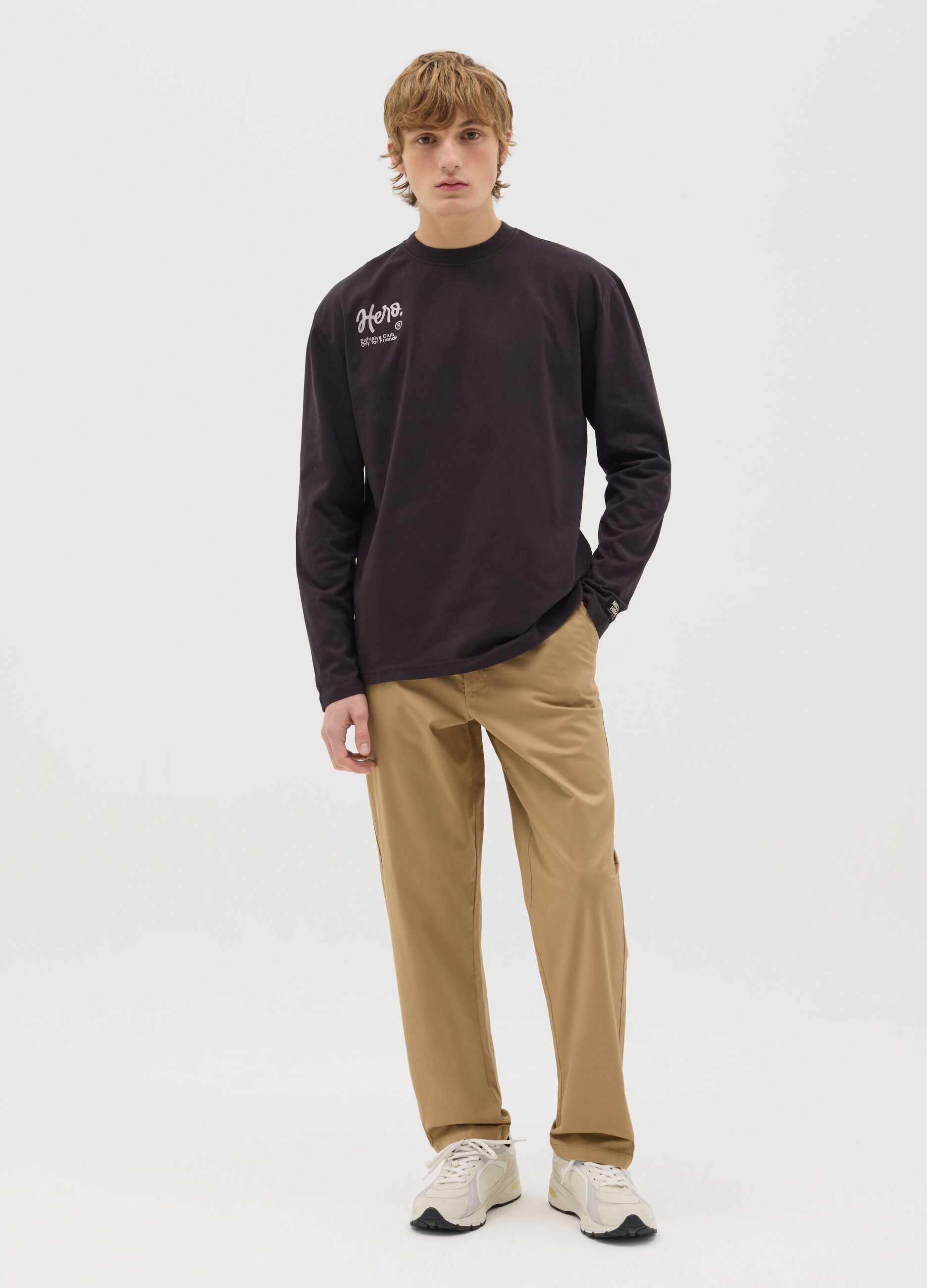 Beige chino trousers in stretch cotton