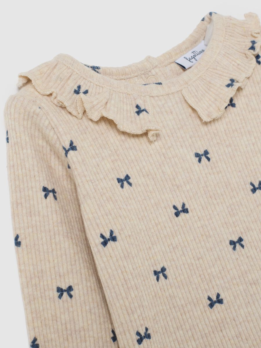 Beige baby girl's regular fit cotton blend t-shirt with bows_2