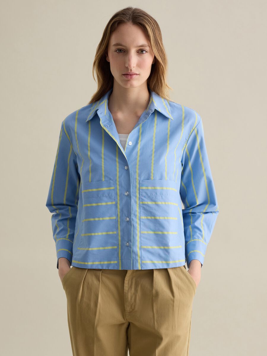 Boxy-fit shirt in poplin with light blue striped pattern_0