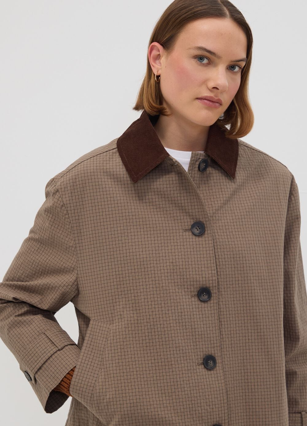 Acquisto rapido Giacca marrone in misto cotone con colletto a contrasto regular fit
