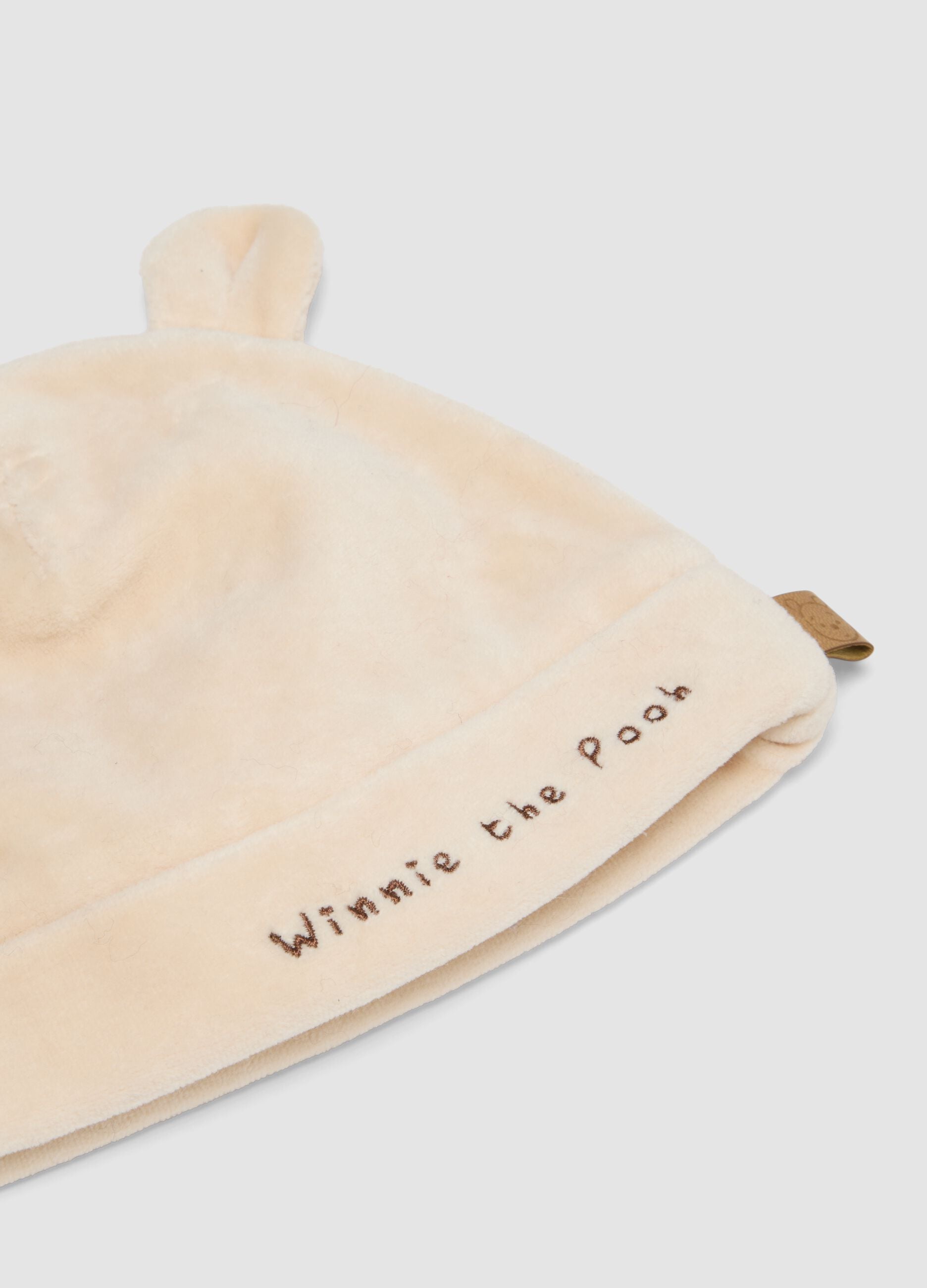 Beige set with hat and booties in pure organic cotton Winnie the Pooh