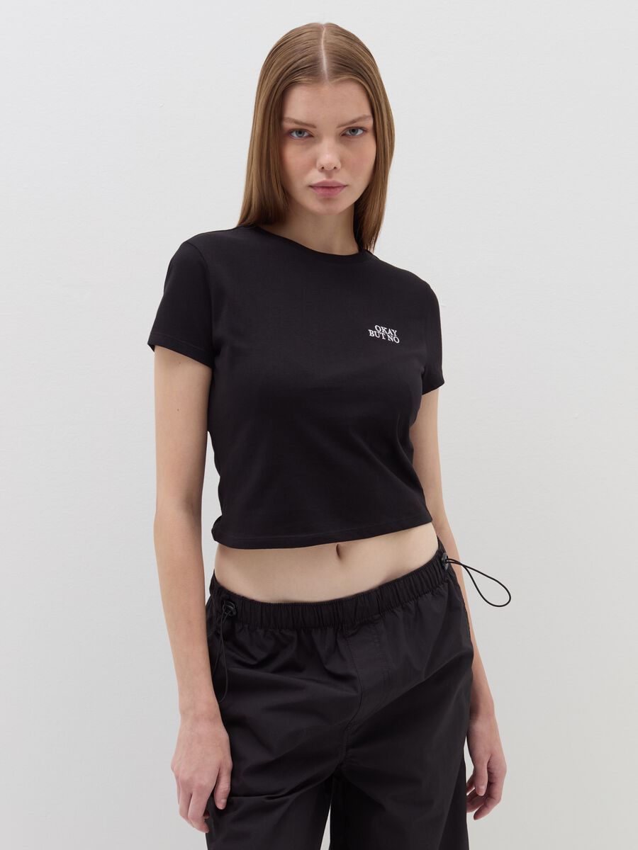 Crop T-shirt with lettering embroidery_0