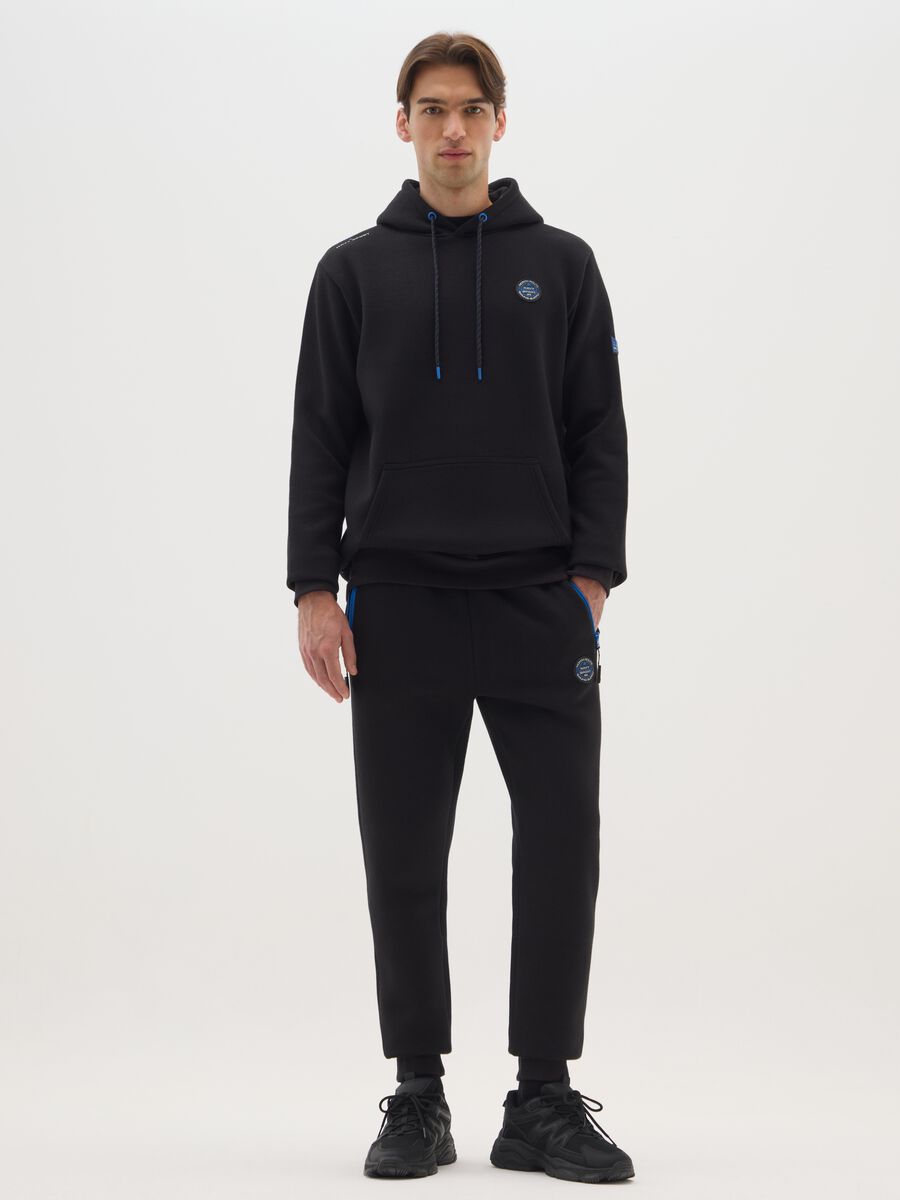 Felpa nera con cappuccio in misto cotone_1