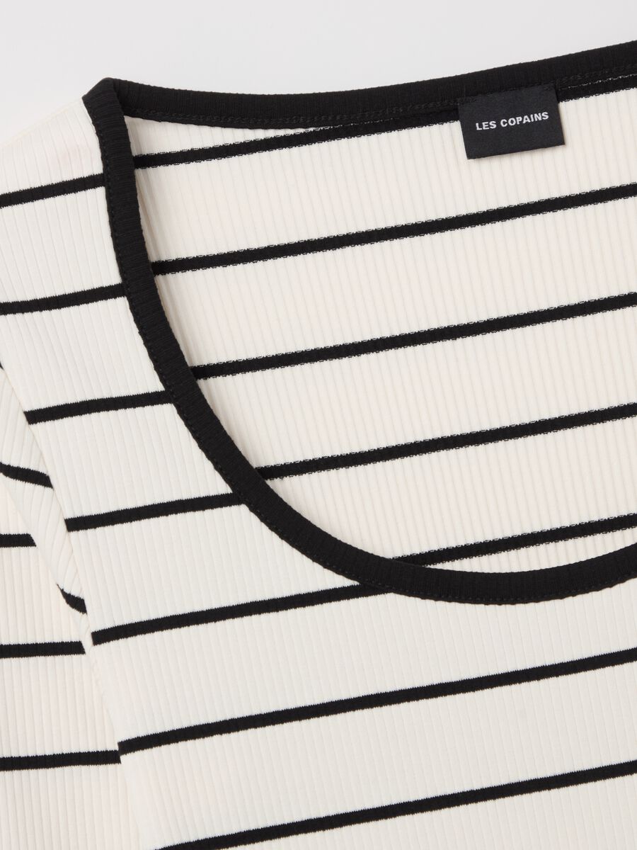Ribbed T-shirt with striped pattern_5