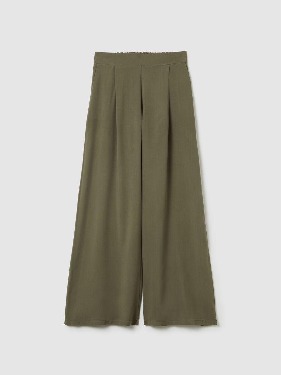 Women's regular fit green viscose trousers_4