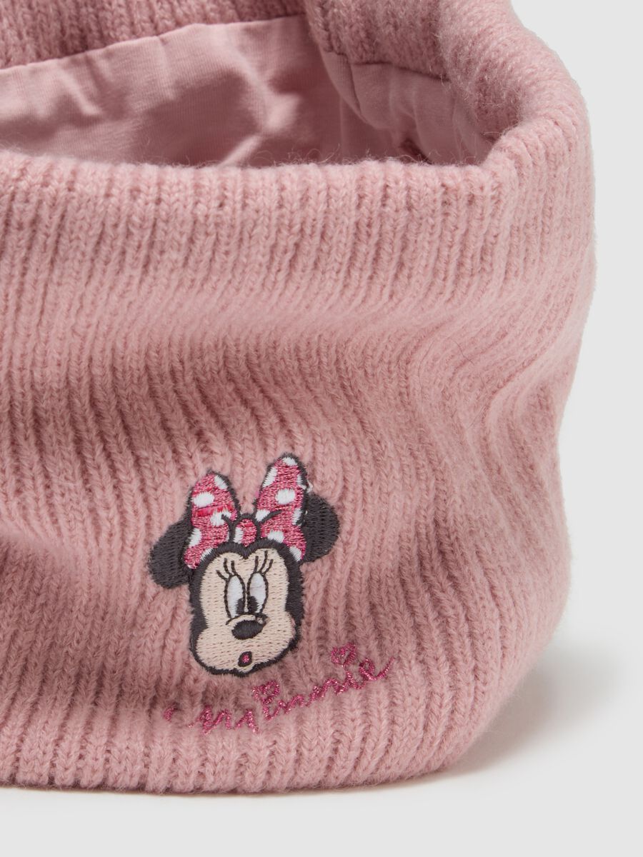 Pink girl's scarf with Disney embroidery_2