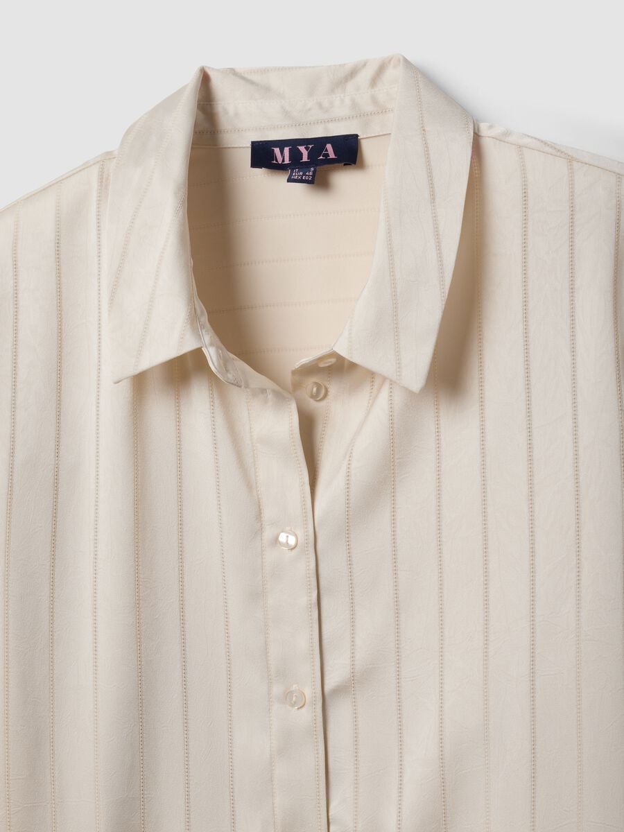 Grey striped shirt with classic collar, regular fit_1