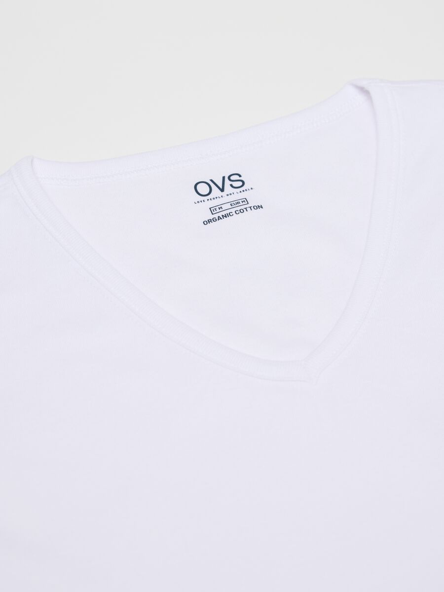 White vest in cotton with V neck_5