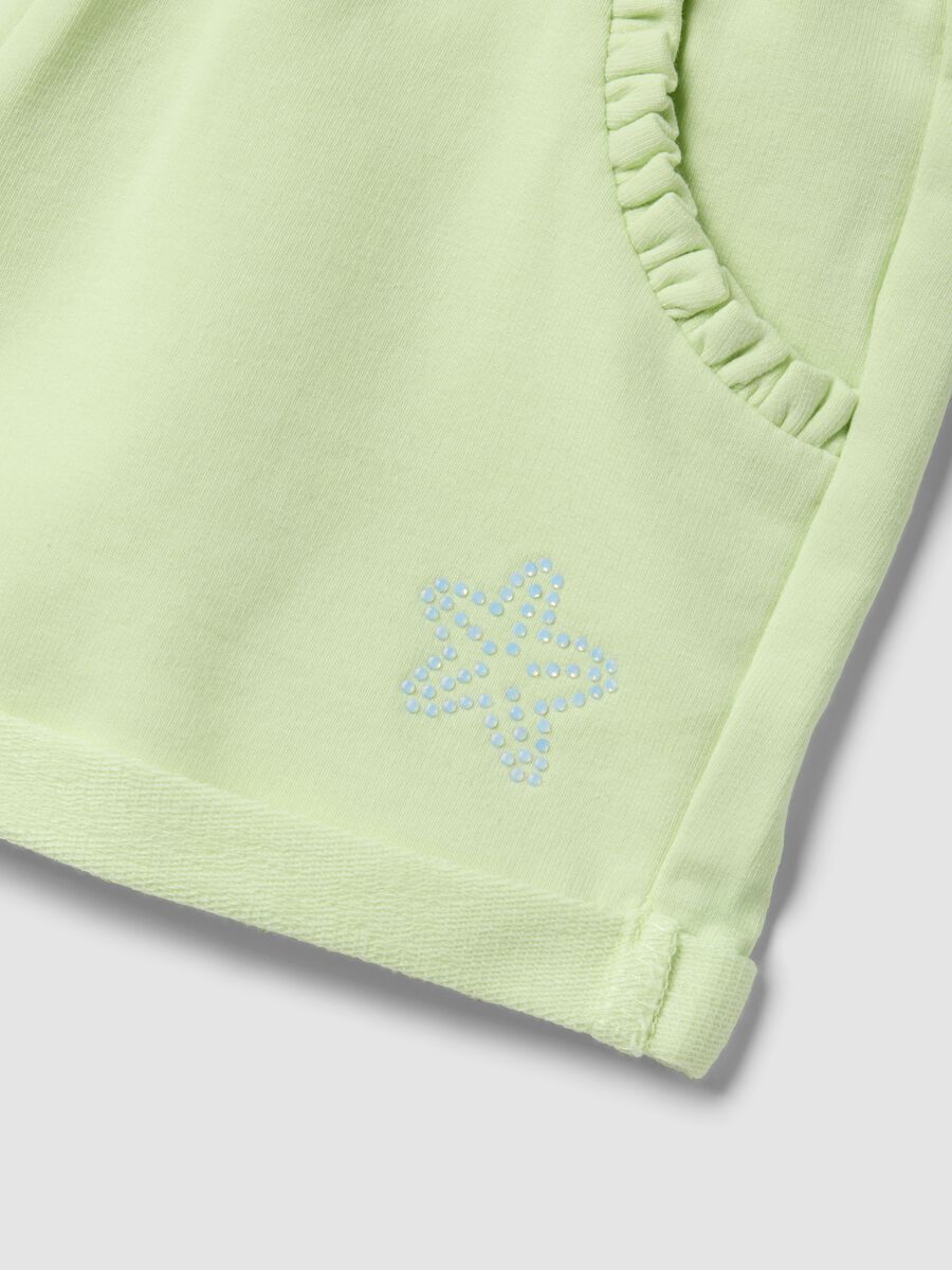 Girls&rsquo; green stretch cotton shorts with bow_3