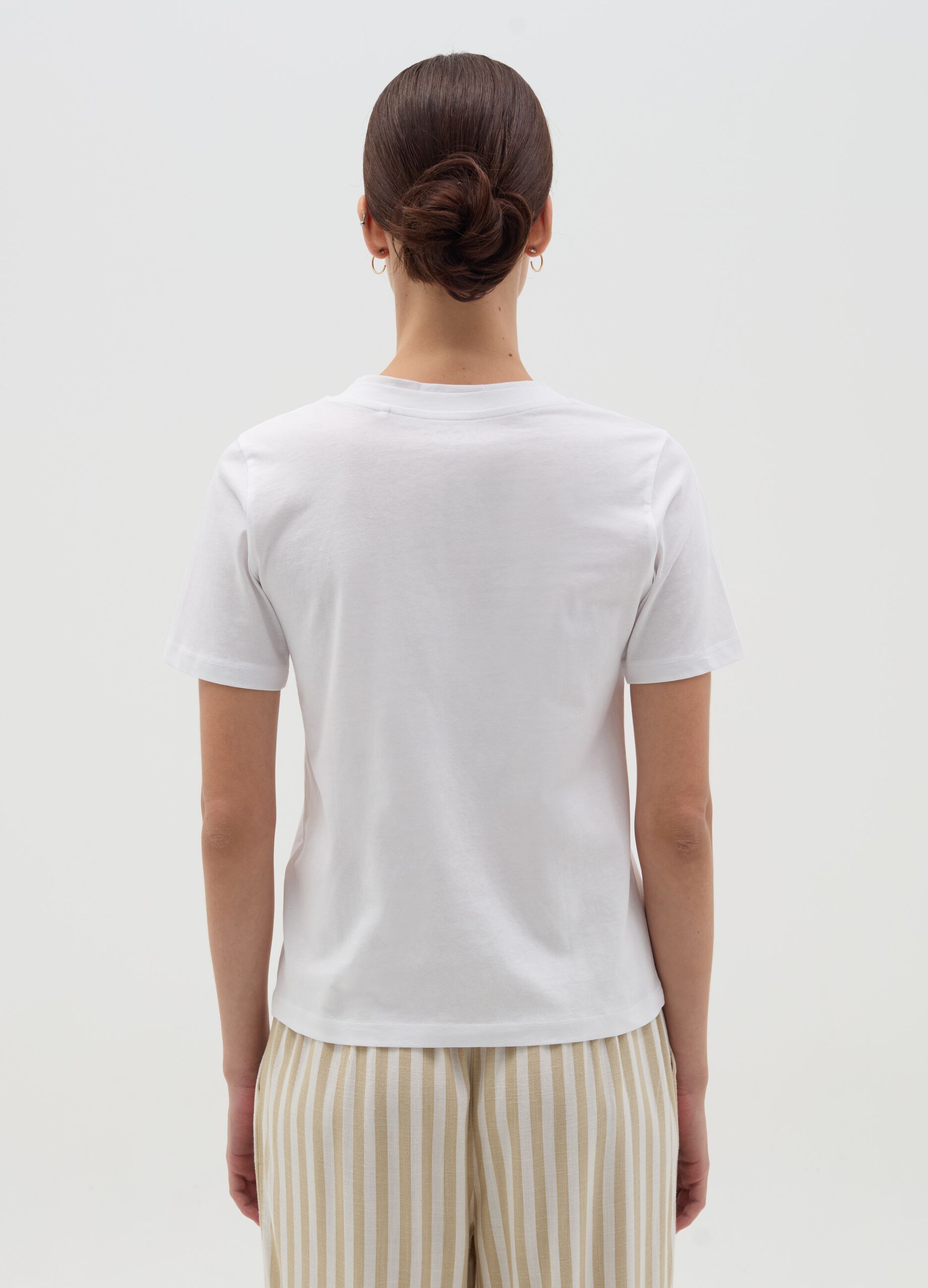 White T-shirt with V neck