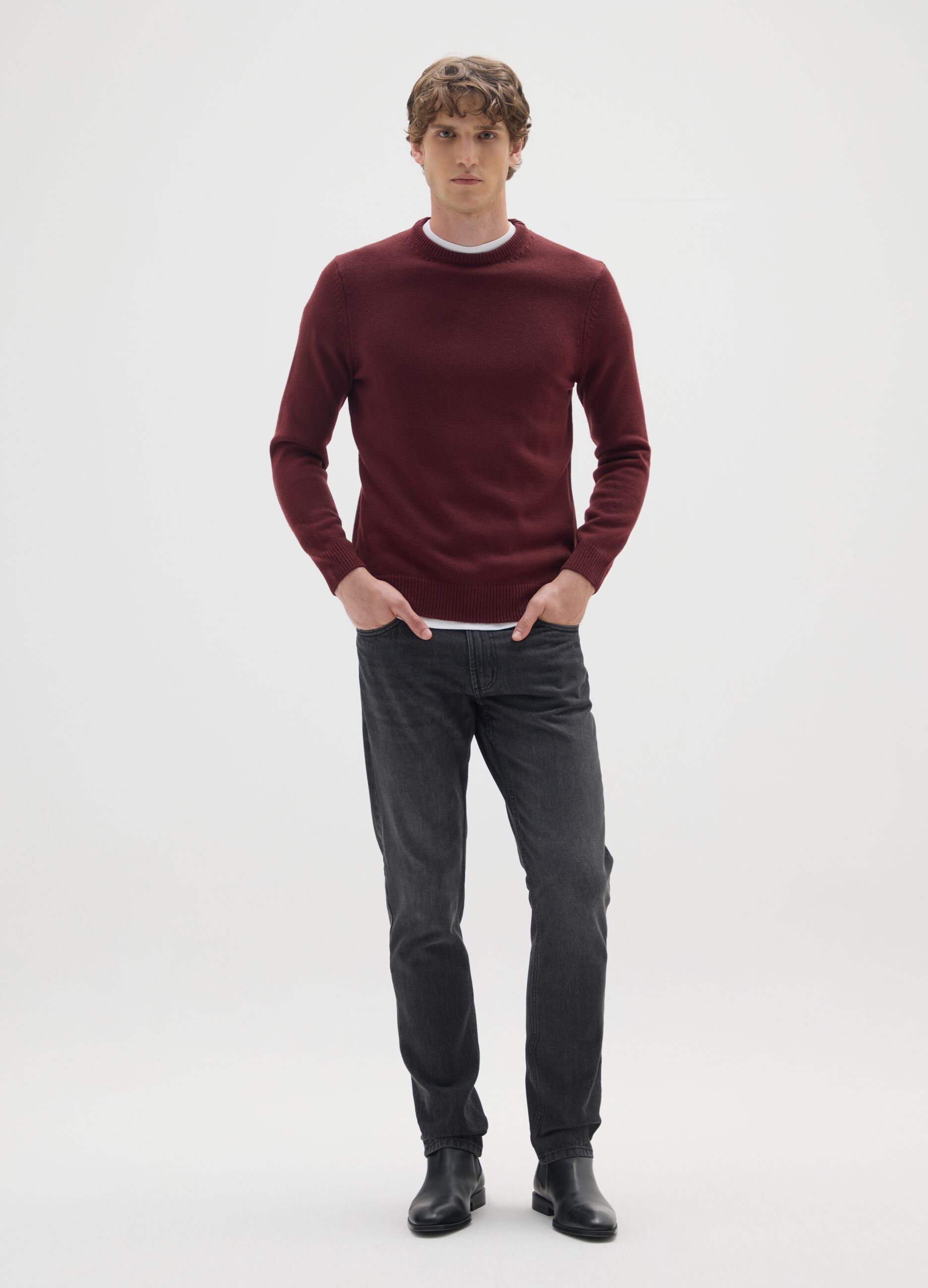 Red regular fit sweater