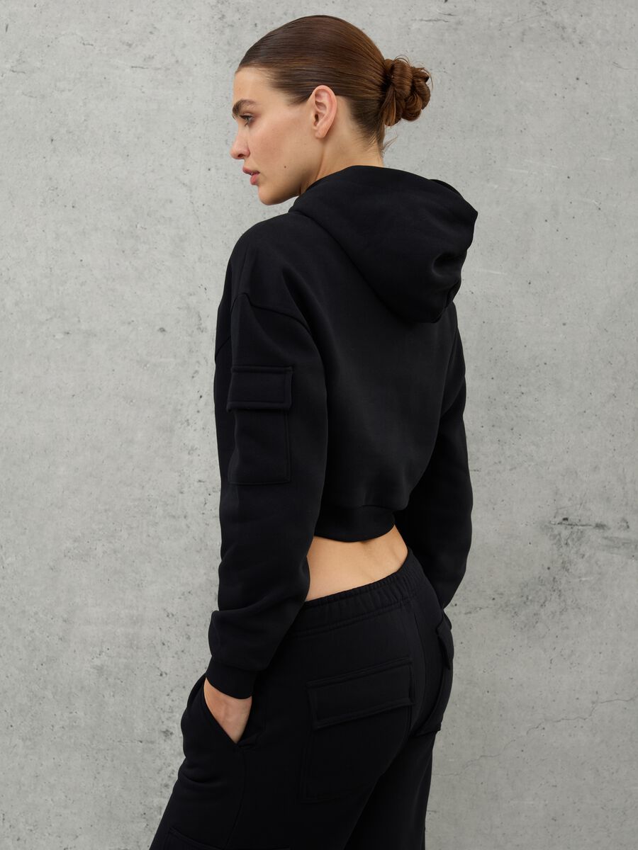 Crop Cargo Hoodie Black_2
