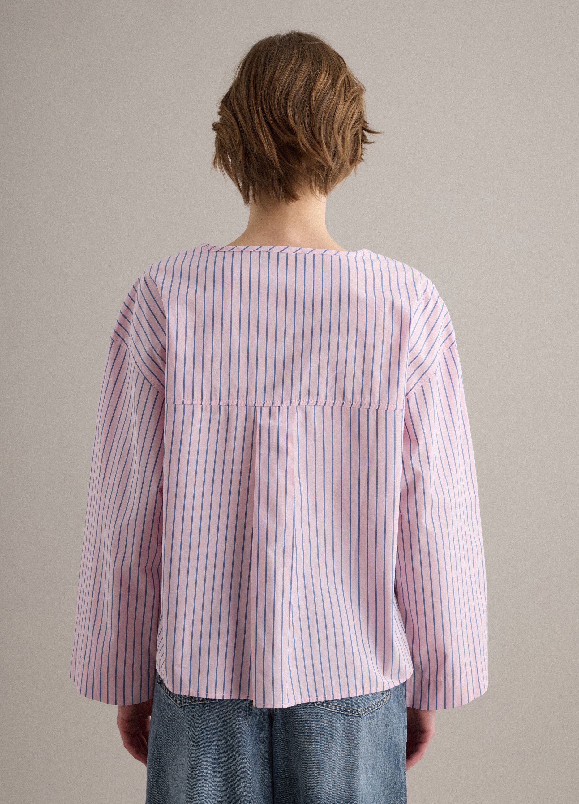 Regular-fit multicolour striped pure cotton shirt with chest pocket