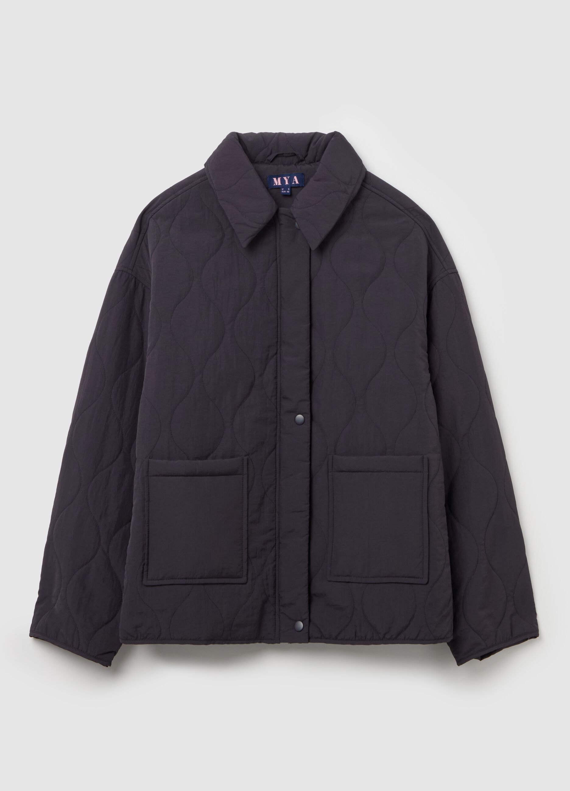 Curvy short quilted jacket with collar