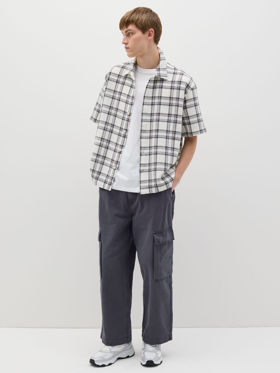 Short-sleeved shirt in cotton with check pattern_1