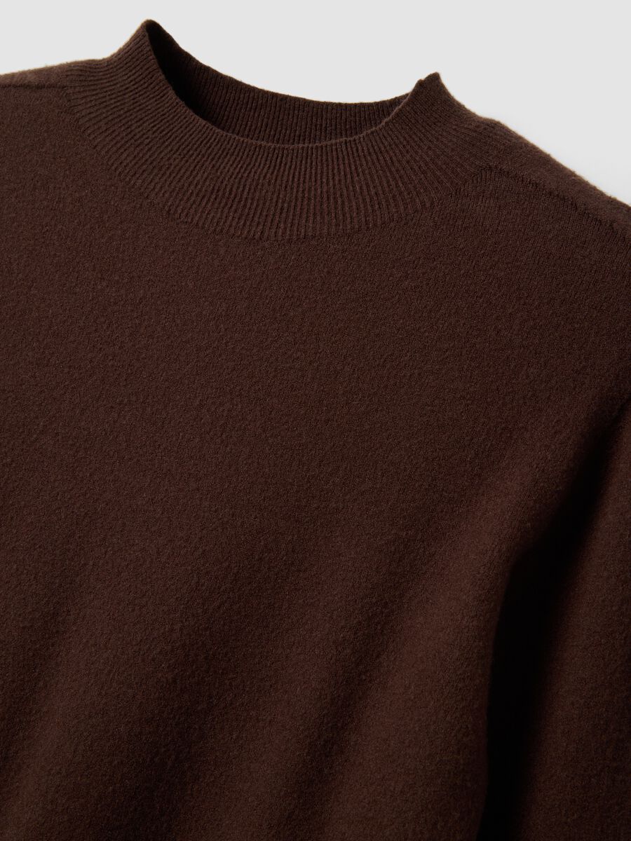 Maglia marrone in misto viscosa e lana regular fit_1