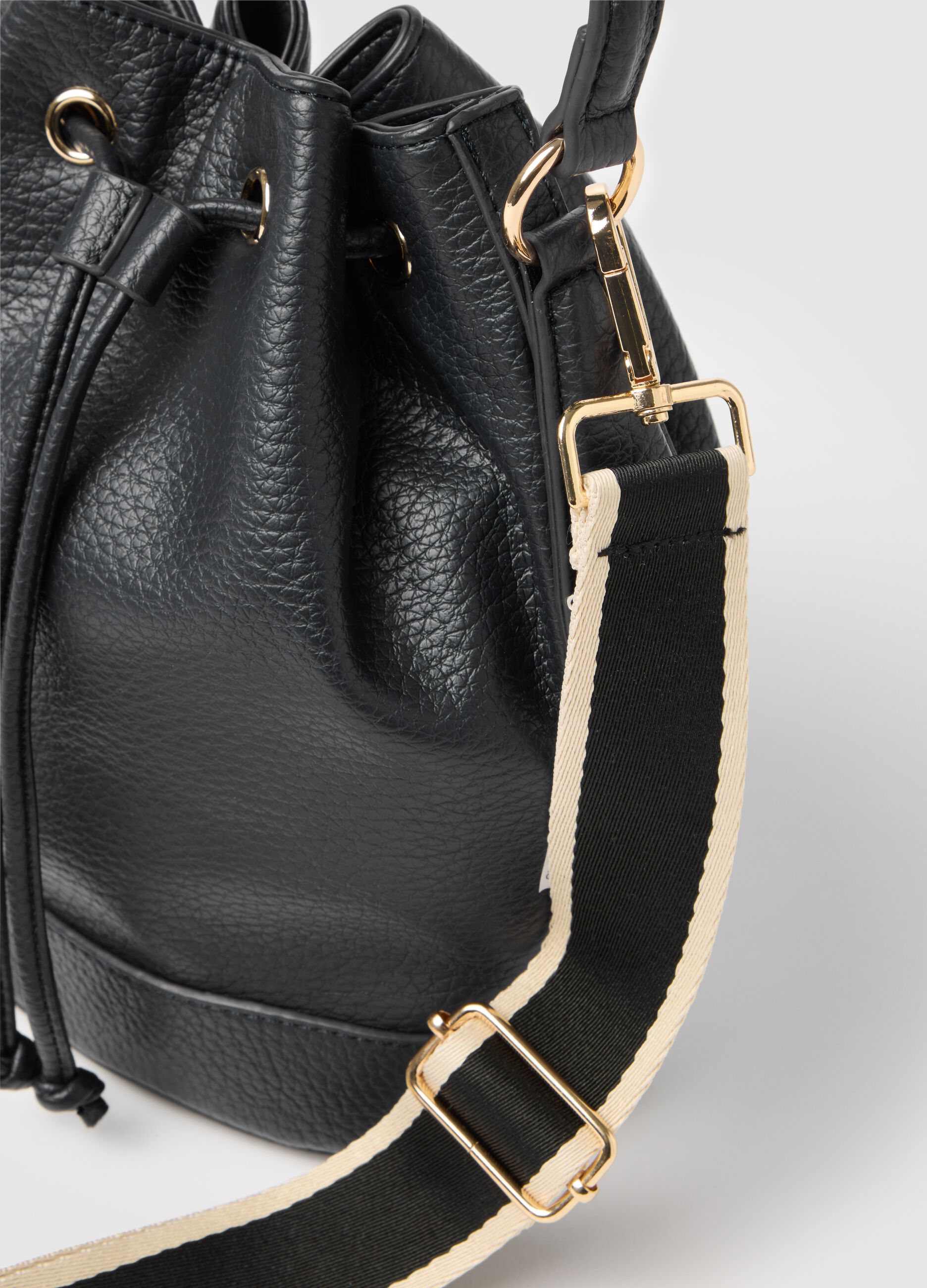Women's multicolour shoulder bag with gold accents