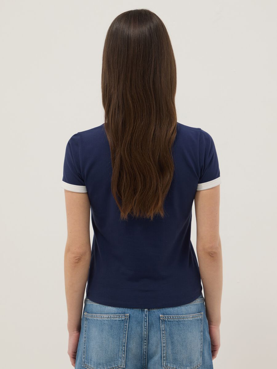 T-shirt in cotone elasticizzato blu regular fit con stampa_3