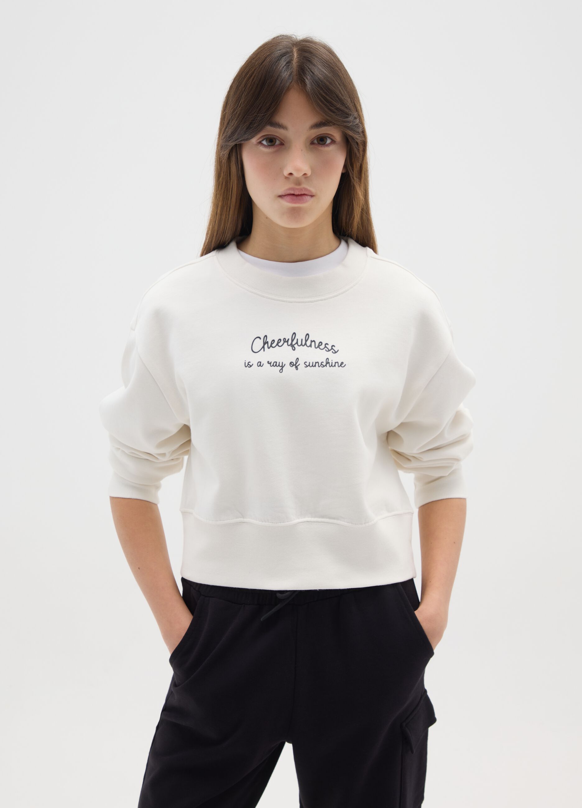 White pure cotton regular fit girl's sweatshirt