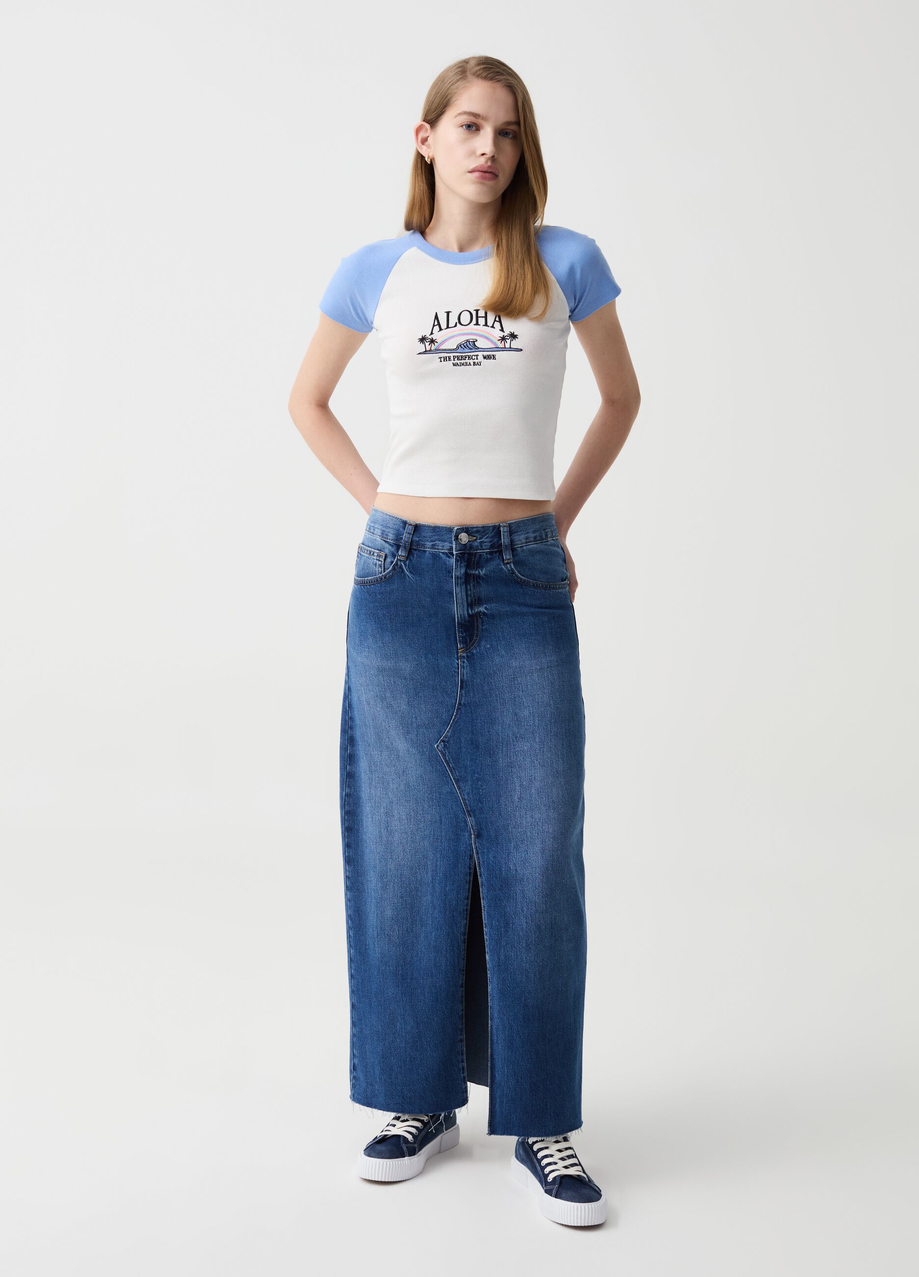 T-shirt cropped bicolore a costine