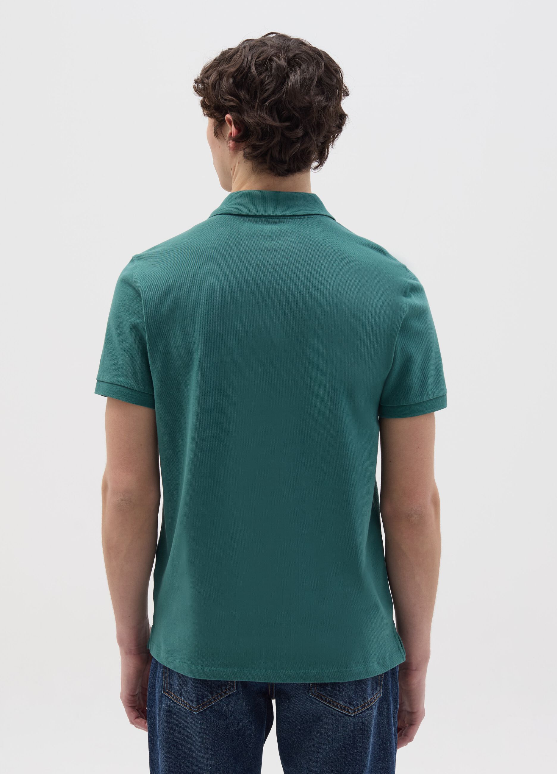 Solid colour polo shirt in organic cotton