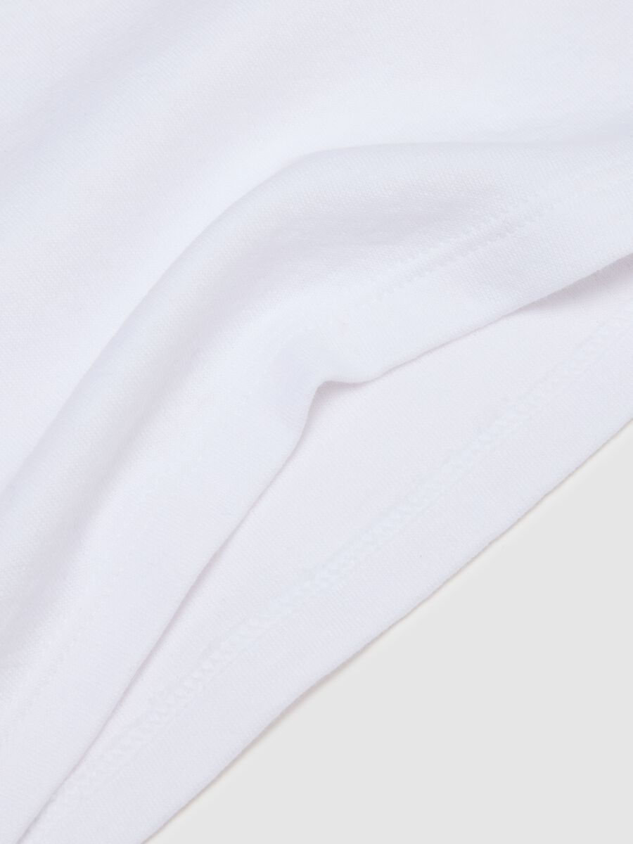 White crew neck t-shirt_2