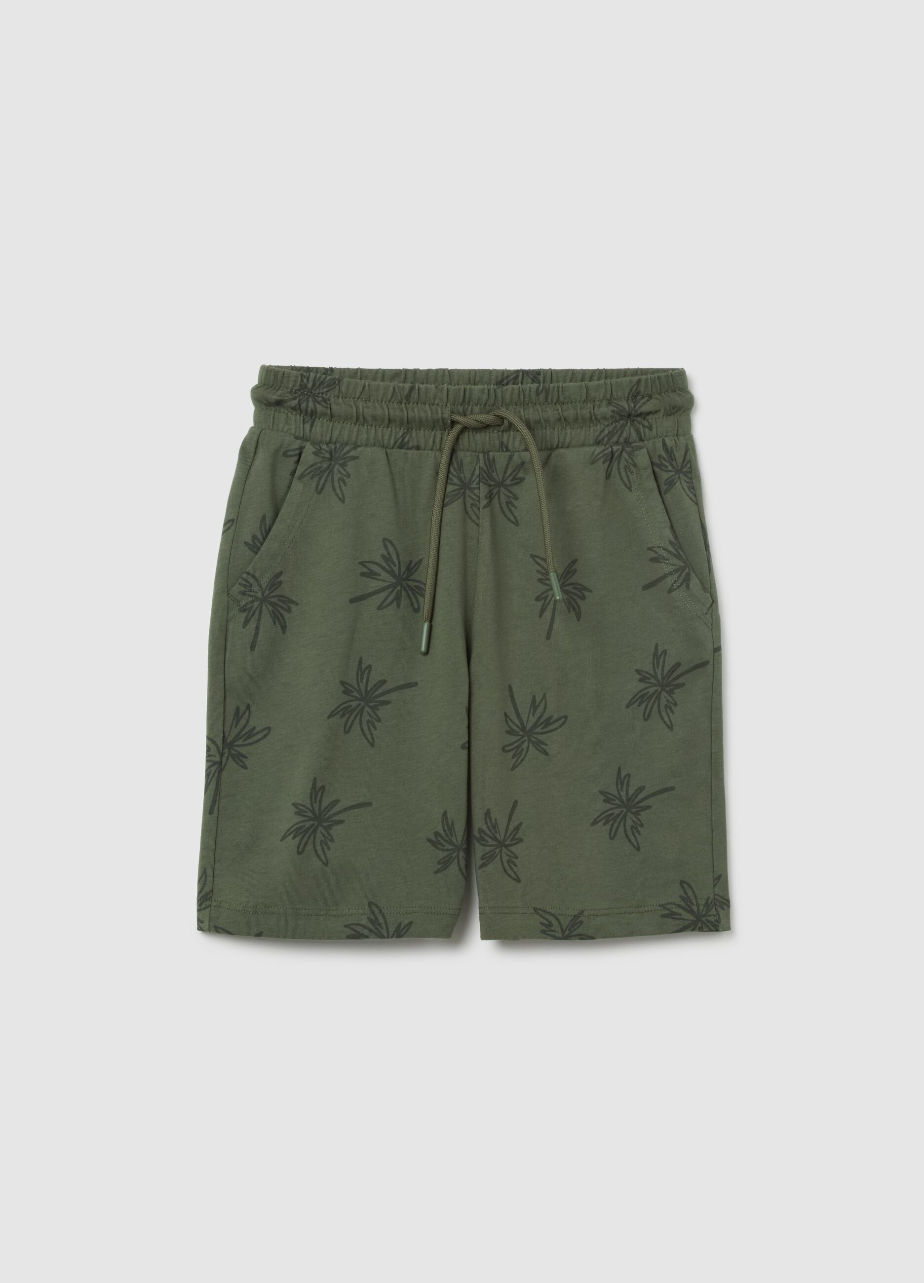 Children's green cotton regular fit shorts with leaf print