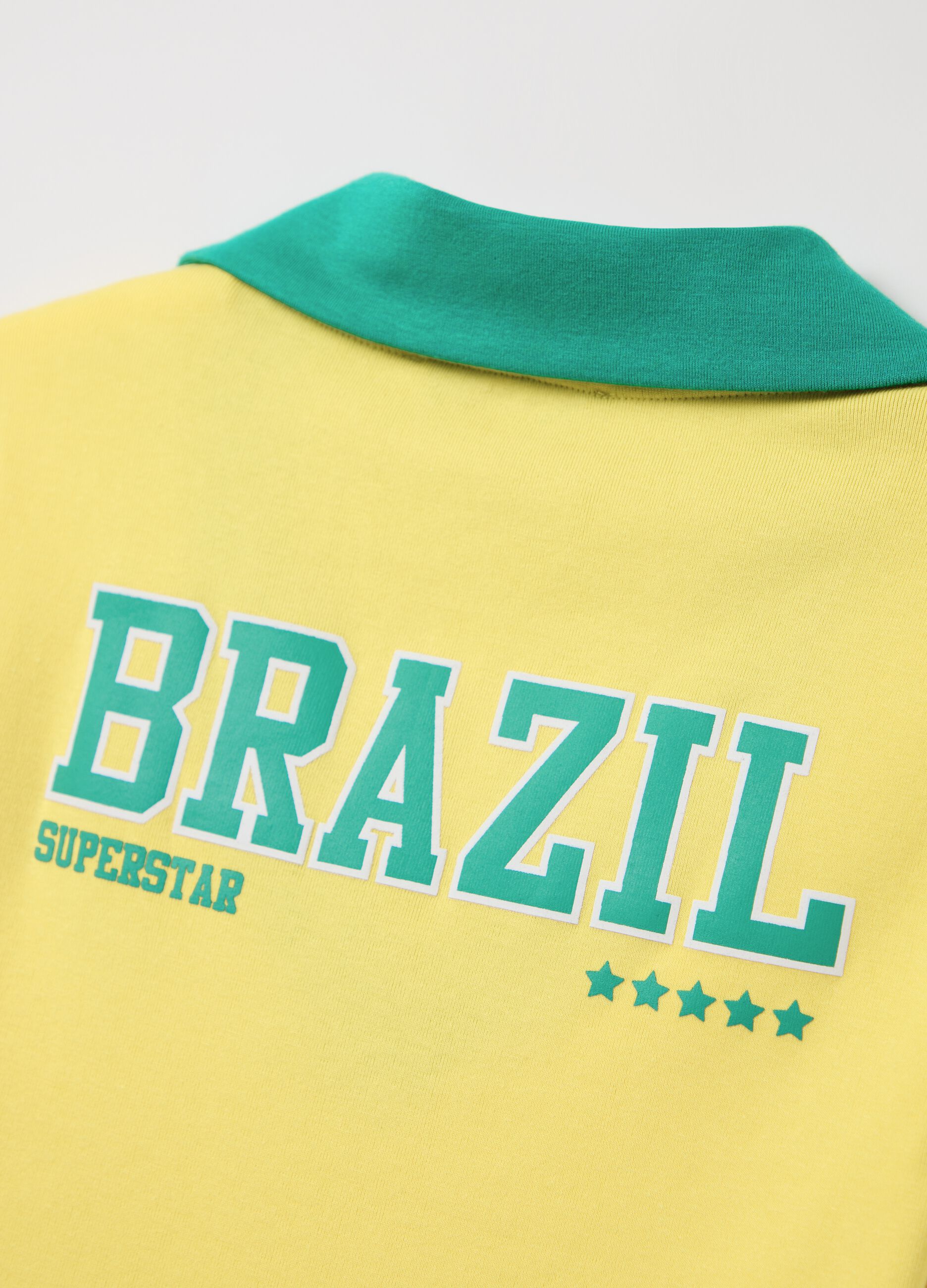 Yellow T-shirt with polo neck and "Brasile" print