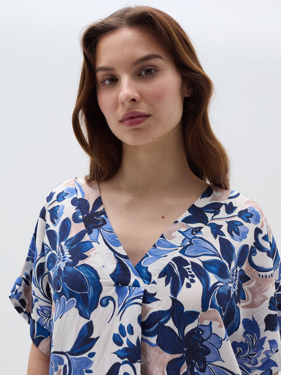 Blouse in floral crêpe with V neck_1