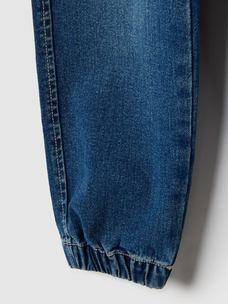 Blue cotton blend relaxed fit jogger jeans for children_3