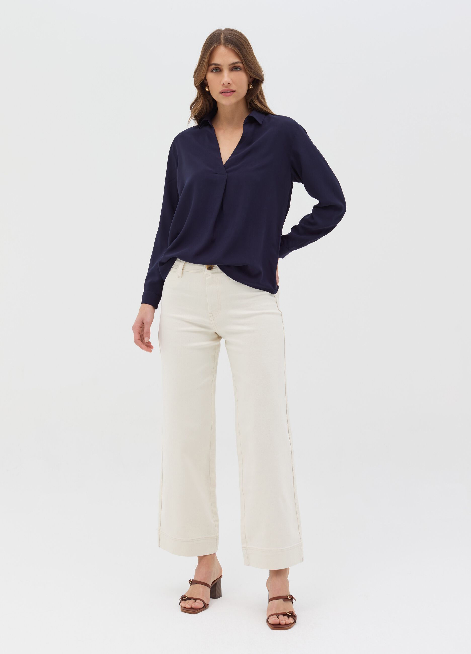 Viscose blouse with V neck