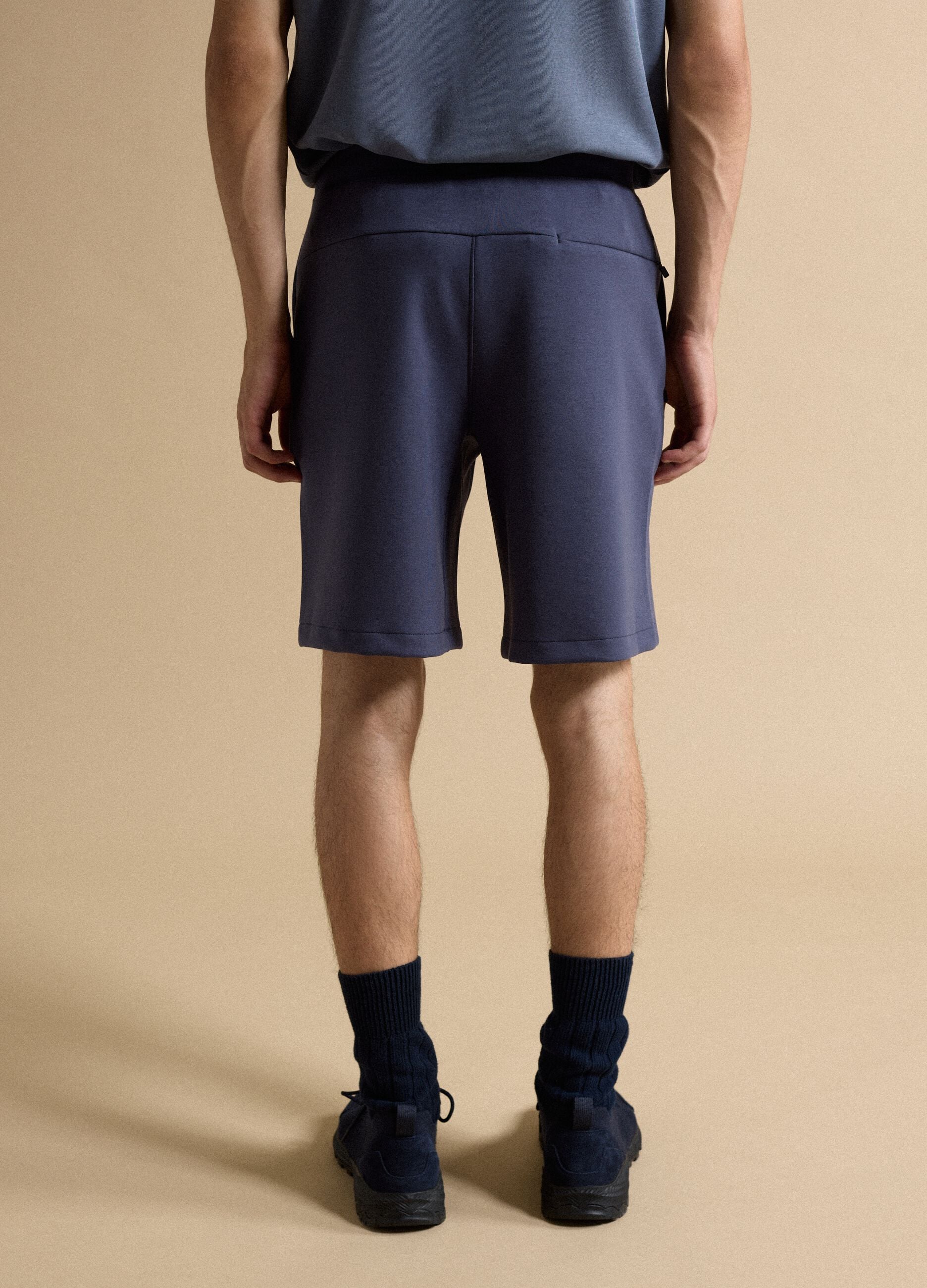 Breathable blue 2-way stretch shorts