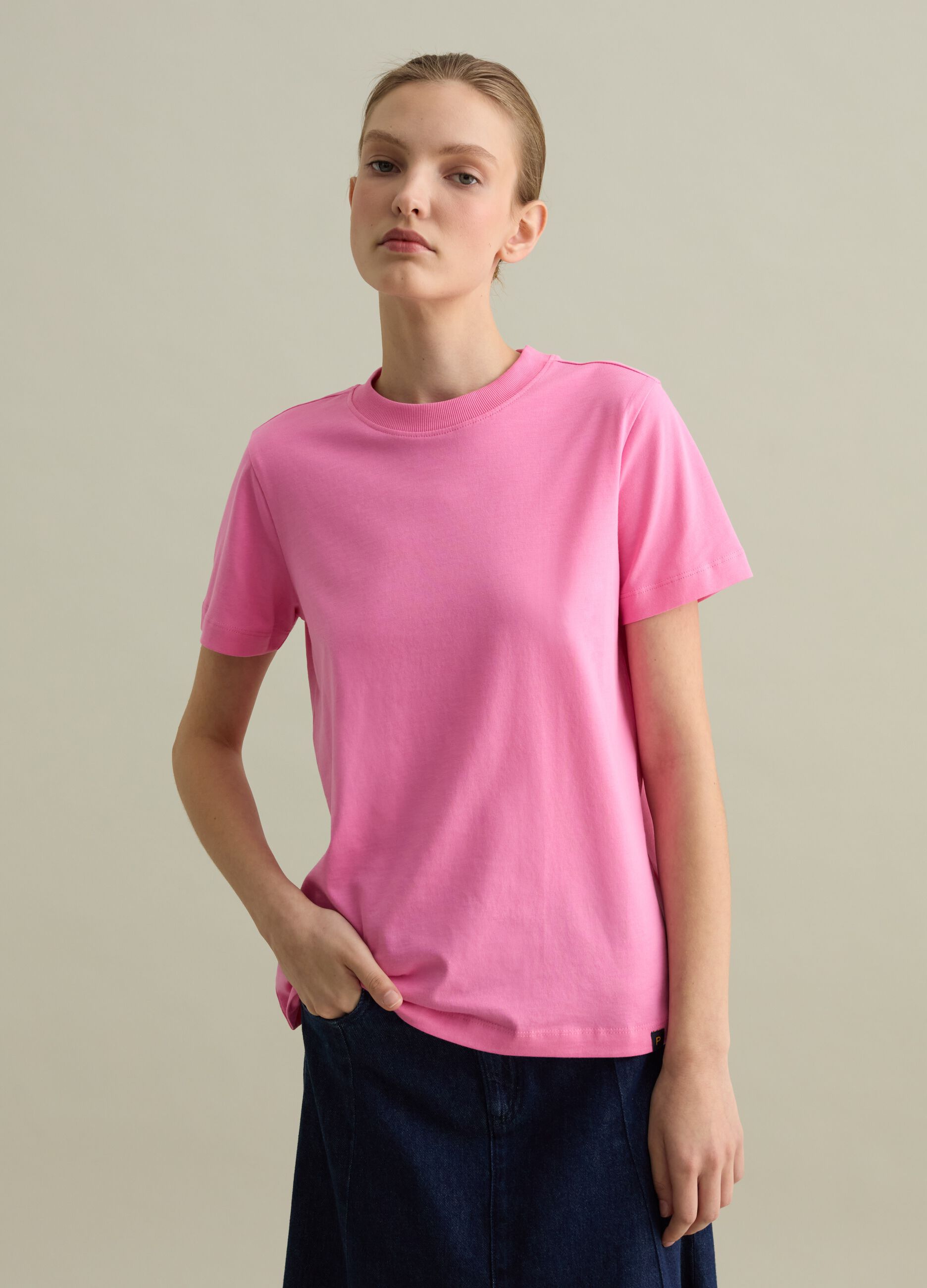 Cotton T-shirt with round neck