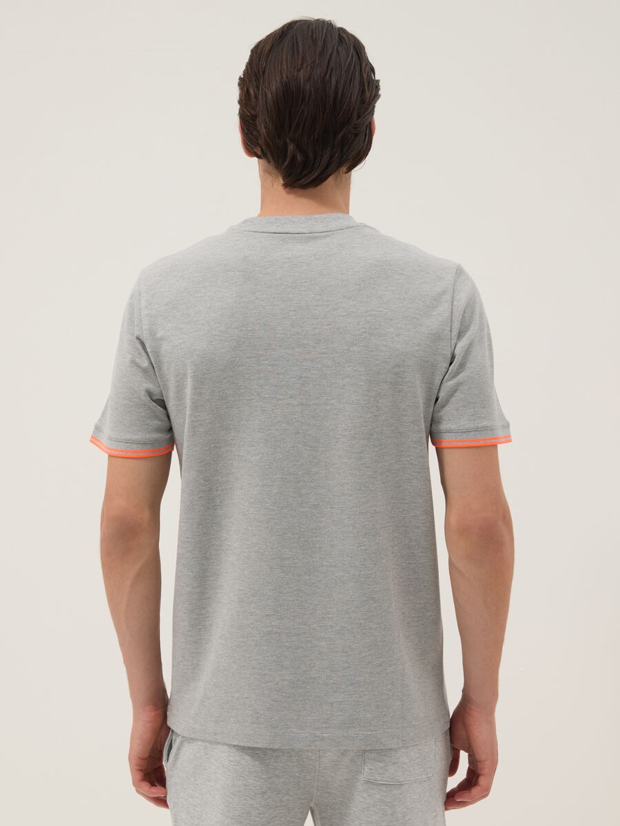 Grey stretch cotton T-shirt with chest pocket_3