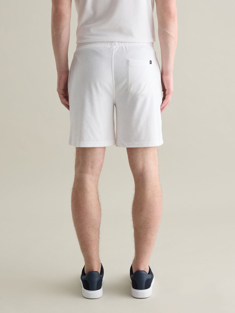 White cotton blend Bermuda shorts_3