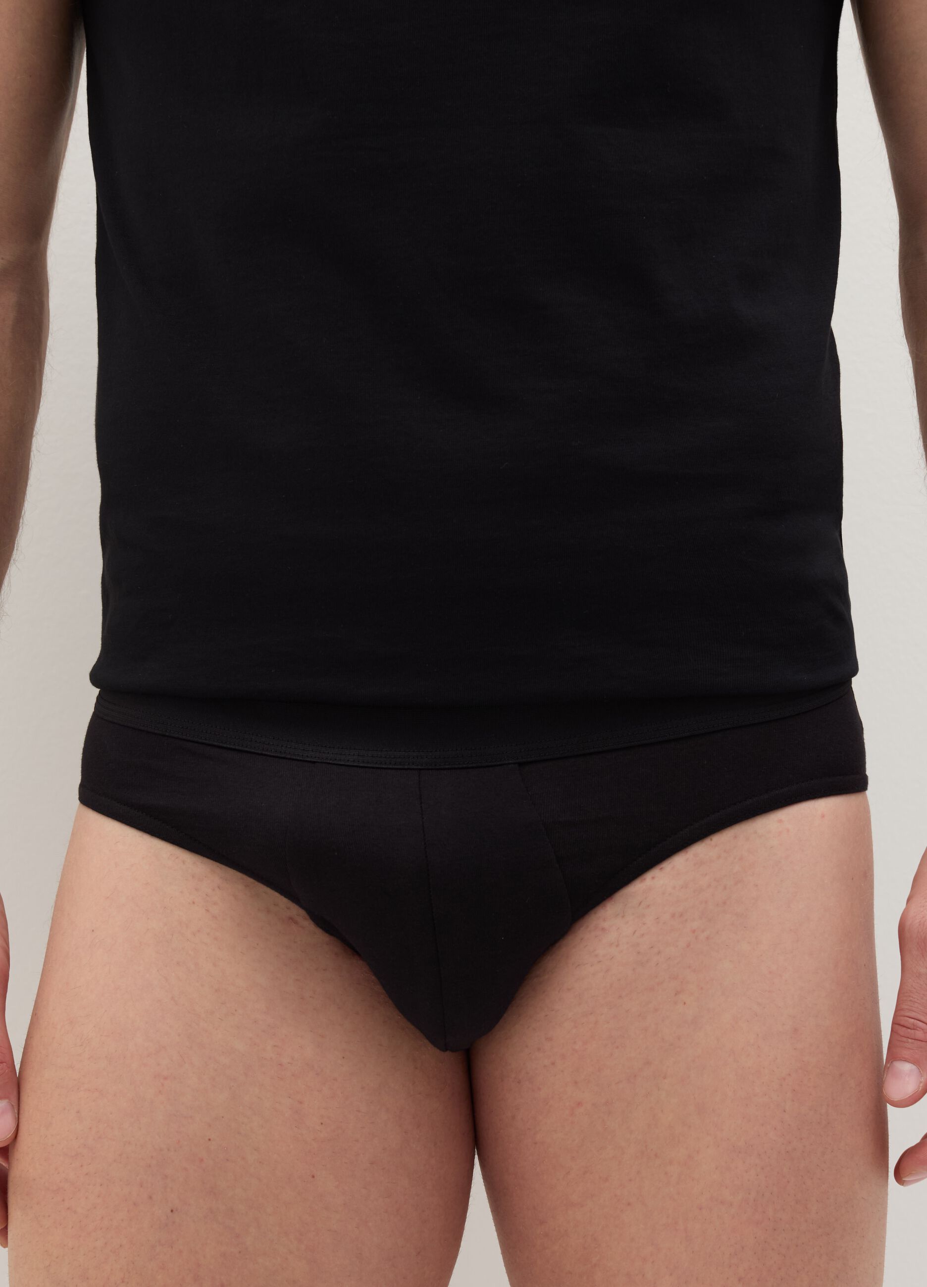 Three-pack briefs in stretch cotton