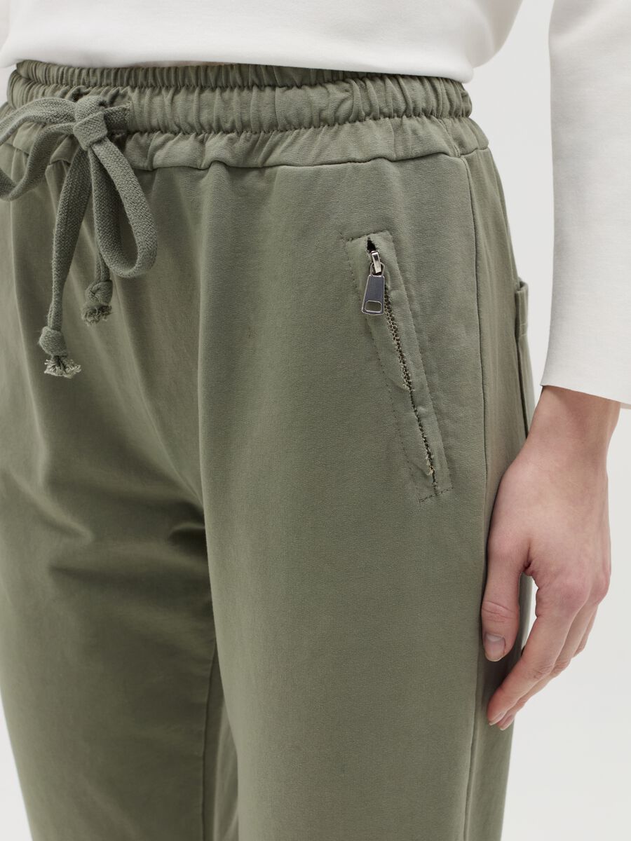 Jogger trousers with zip pockets_2