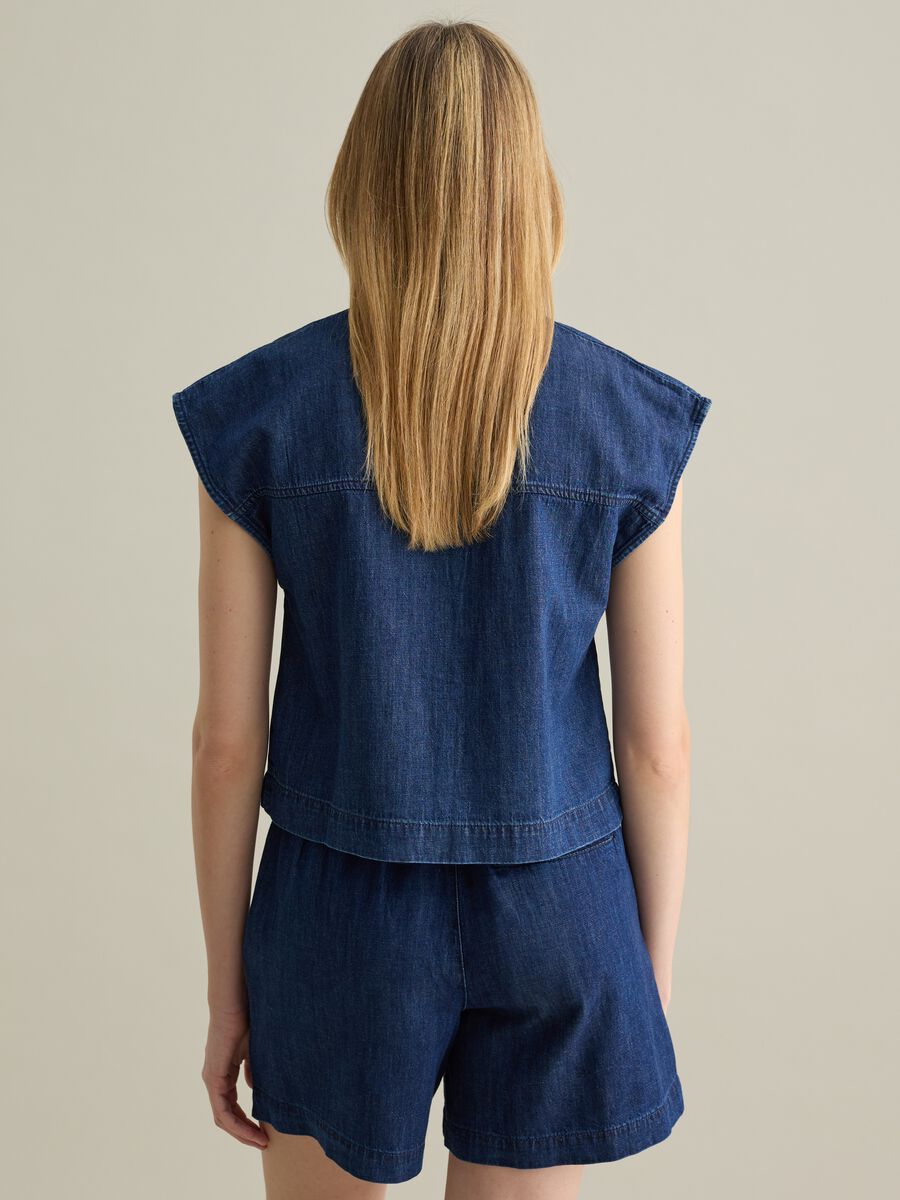 Short Sleeve Denim Shirt in Graphite_2