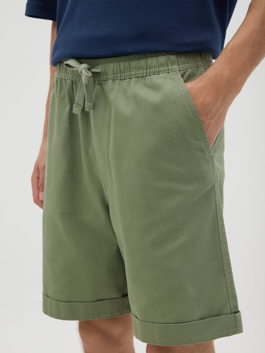 Men's Regular Fit Green Pure Cotton Shorts_2